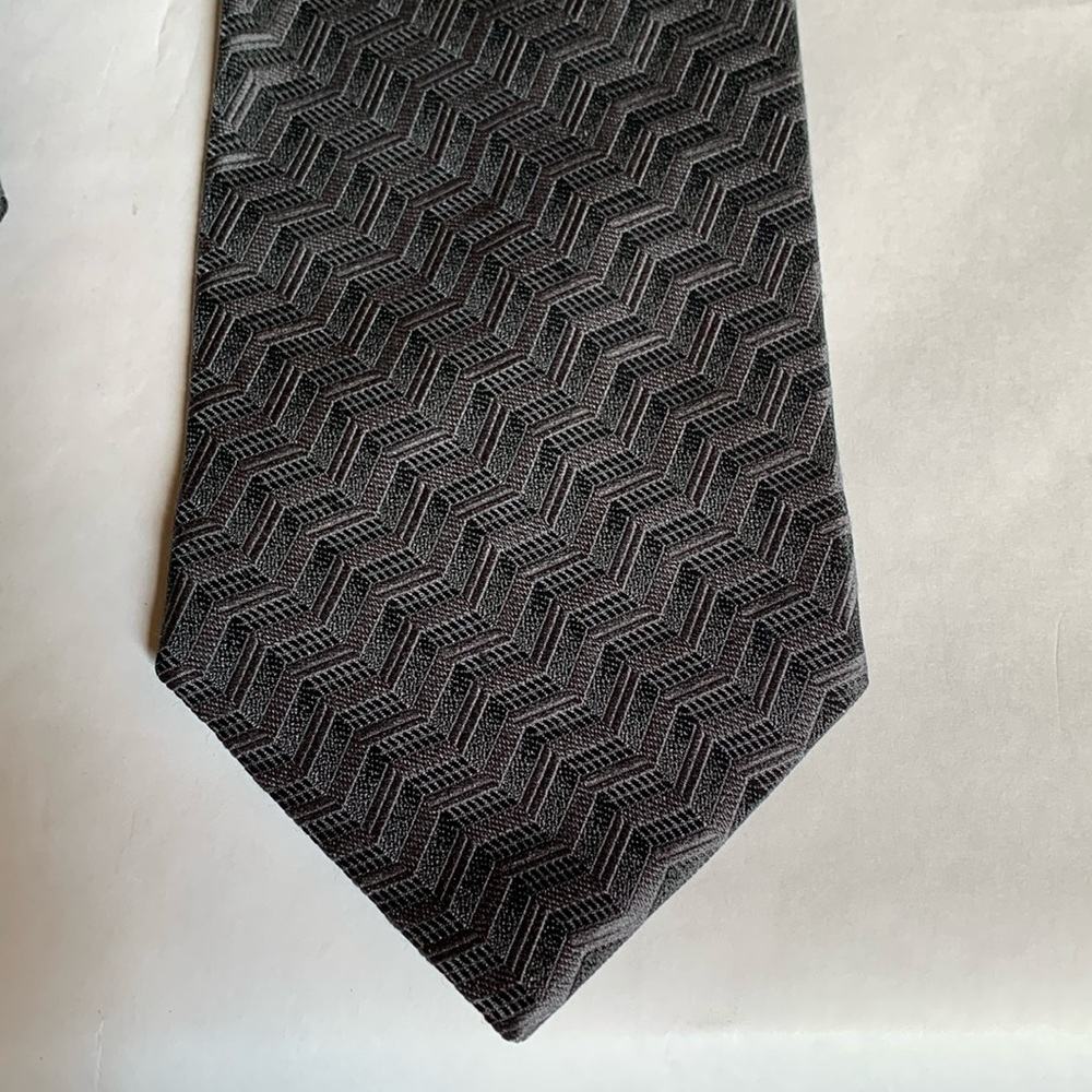 VINTAGE- Giorgio Armani - black zig zag pattern wide tie